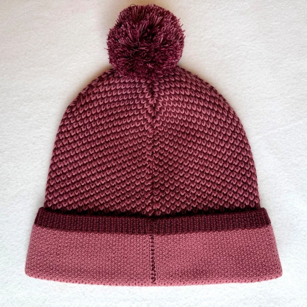 Coach Colorblock Knit Beanie Pink‎ Burgundy Wool Blend Hat NOWT Logo Winter